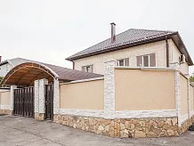 Заборы и ограждения с применением декоративного камня фото 8